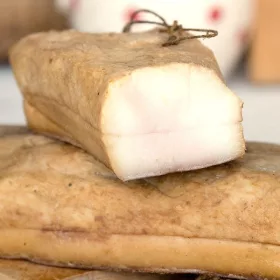  Békési Geräucherter Schweinebauchspeck, vakuumverpackt, 300 gr